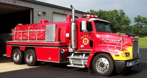 Tanker 108, photo by Apple Creek VFD, Wayne County